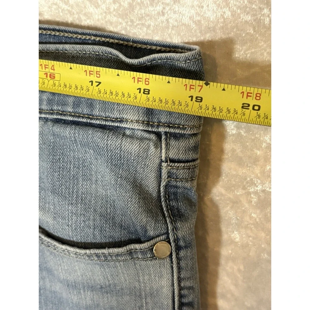 Levi's 505  Straight‎ Leg Crop  Blue Denim Jeans Medium Wash 5-Pocket Classic